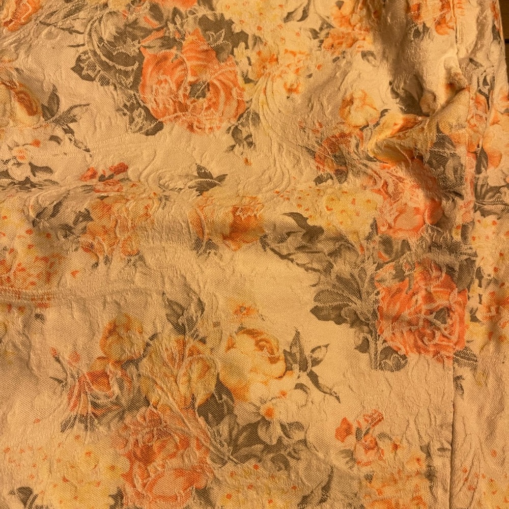 Peach & Cream Floral Crop Pants - Picture 2 of 2